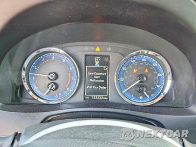 Zdjęcie 9 z 13 samochodu: 2017 TOYOTA COROLLA SE VIN:5YFBURHE5HP612228 - miniatura