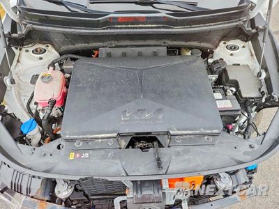 Zdjęcie 12 z 13 samochodu: 2023 KIA NIRO WIND VIN:KNDCR3L10P5052976 - miniatura