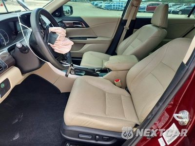 Zdjęcie 7 z 13 samochodu: 2017 HONDA ACCORD EXL VIN:1HGCR3F82HA044106 - miniatura
