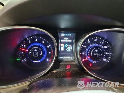 Zdjęcie 9 z 12 samochodu: 2014 HYUNDAI SANTA FE SPORT 2.0T VIN:5XYZWDLA1EG206978 - miniatura