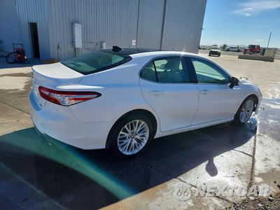 Trzecie zdjęcie samochodu z tyłu: 2018 TOYOTA CAMRY XLE V6 VIN:4T1BZ1HK6JU007244 - miniatura