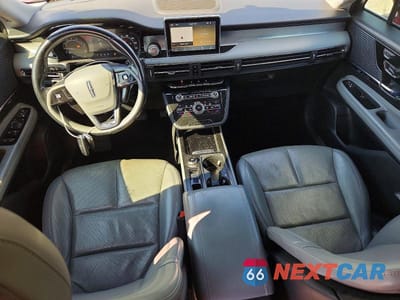 Zdjęcie 8 z 13 samochodu: 2020 LINCOLN CORSAIR VIN:5LMCJ1C97LUL13806 - miniatura