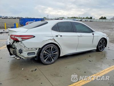 Trzecie zdjęcie samochodu z tyłu: 2018 TOYOTA CAMRY XSE V6 VIN:4T1BZ1HK0JU011063 - miniatura