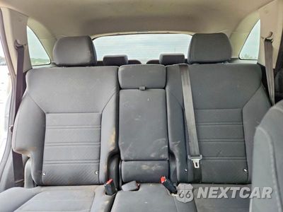 Zdjęcie 10 z 13 samochodu: 2019 KIA SORENTO LX V6 VIN:5XYPG4A57KG564320 - miniatura