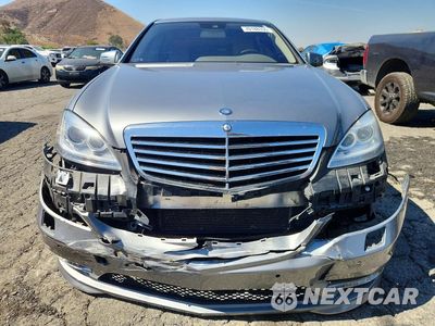 Piąte zdjęcie samochodu w środku: 2013 MERCEDES-BENZ S 550 VIN:WDDNG7DB2DA525184 - miniatura