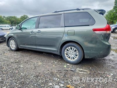 Drugie zdjęcie samochodu z przodu: 2013 TOYOTA SIENNA XLE 8-PASSENGER VIN:5TDYK3DC7DS382727 - miniatura