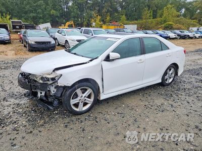 2014 TOYOTA CAMRY SE 4T1BF1FKXEU363990 - główne zdjęcie licytacji z USA - miniatura