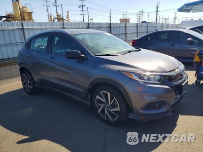 Czwarte zdjęcie samochodu z boku: 2019 HONDA HR-V SPORT VIN:3CZRU5H15KG712096 - miniatura