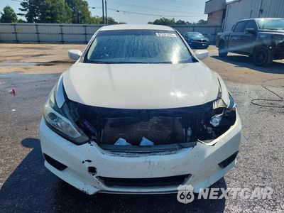 Piąte zdjęcie samochodu w środku: 2018 NISSAN ALTIMA 2.5 SV VIN:1N4AL3AP0JC140676 - miniatura
