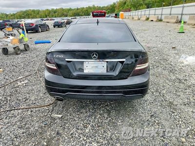 Zdjęcie 6 z 12 samochodu: 2012 MERCEDES-BENZ C 250 VIN:WDDGJ4HB6CF740071 - miniatura
