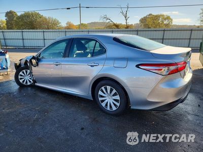 Drugie zdjęcie samochodu z przodu: 2018 TOYOTA CAMRY L VIN:4T1B11HKXJU535733 - miniatura