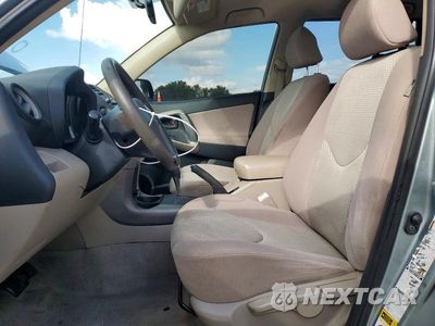 Zdjęcie 7 z 13 samochodu: 2007 TOYOTA RAV4 BASE VIN:JTMBD33V976033723 - miniatura