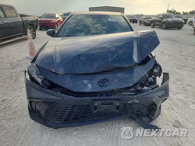 Piąte zdjęcie samochodu w środku: 2025 TOYOTA CAMRY SE VIN:4T1DAACK2SU054490 - miniatura
