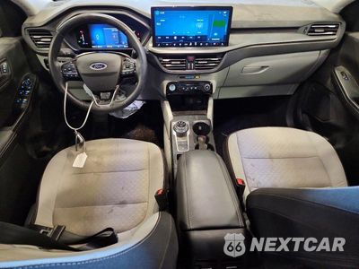 Zdjęcie 8 z 14 samochodu: 2025 FORD ESCAPE ACTIVE VIN:1FMCU9GN8SUA35738 - miniatura