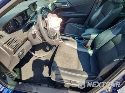 Zdjęcie 7 z 12 samochodu: 2017 HONDA ACCORD SPORT VIN:1HGCR2F54HA295435 - miniatura