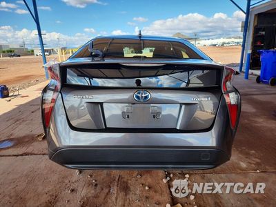 Zdjęcie 6 z 13 samochodu: 2017 TOYOTA PRIUS THREE VIN:JTDKARFU6H3033017 - miniatura
