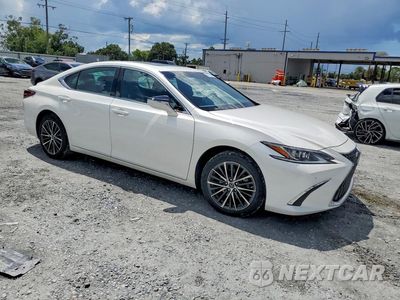 Czwarte zdjęcie samochodu z boku: 2024 LEXUS ES 250 BASE VIN:58AD11D10RU012814 - miniatura