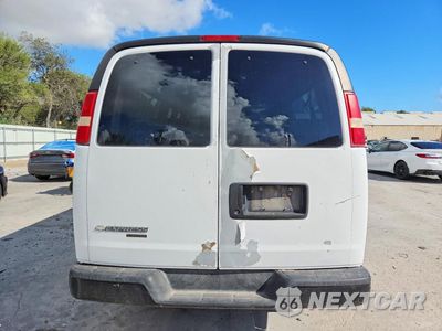 Zdjęcie 6 z 13 samochodu: 2008 CHEVROLET EXPRESS G3500 VIN:1GAHG39K281196560 - miniatura