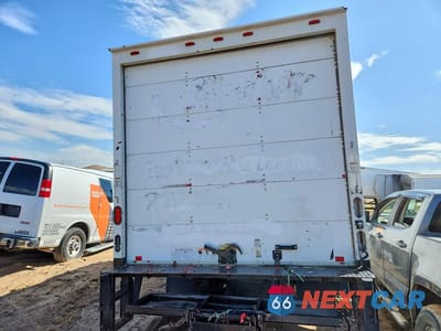 Zdjęcie 6 z 13 samochodu: 2015 ISUZU NPR HD BOX TRUCK VIN:JALC4W168F7000186 - miniatura