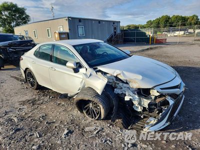 Czwarte zdjęcie samochodu z boku: 2022 TOYOTA CAMRY XSE VIN:4T1K61BK2NU057565 - miniatura
