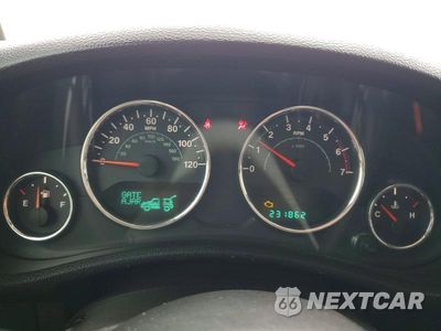 Zdjęcie 9 z 13 samochodu: 2011 JEEP WRANGLER UNLIMITED SAHARA VIN:1J4BA5H16BL604356 - miniatura