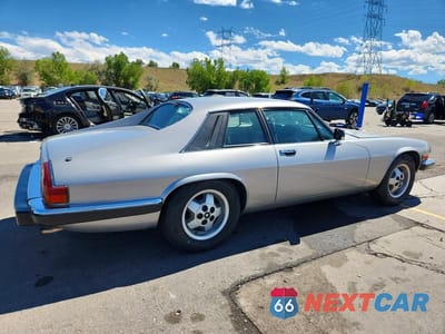 Trzecie zdjęcie samochodu z tyłu: 1985 JAGUAR XJS VIN:SAJNV5843FC121318 - miniatura