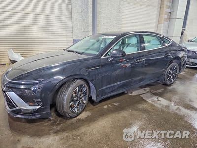2025 HYUNDAI SONATA SEL KMHL64JA3SA437705 - główne zdjęcie licytacji z USA - miniatura