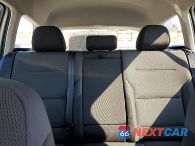 Zdjęcie 10 z 13 samochodu: 2016 VOLKSWAGEN GOLF SPORTWAGEN S VIN:3VWC17AUXGM510509 - miniatura
