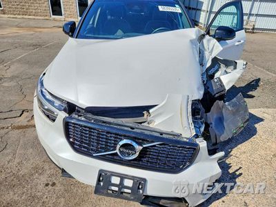 Zdjęcie 12 z 13 samochodu: 2019 VOLVO XC40 T5 R-DESIGN VIN:YV4162UM8K2091454 - miniatura
