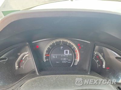 Zdjęcie 9 z 12 samochodu: 2017 HONDA CIVIC SPORT VIN:SHHFK7H46HU409278 - miniatura
