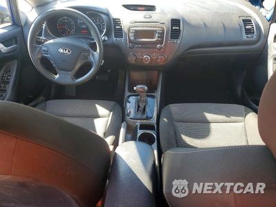 Zdjęcie 8 z 13 samochodu: 2017 KIA FORTE LX VIN:3KPFK4A7XHE089361 - miniatura