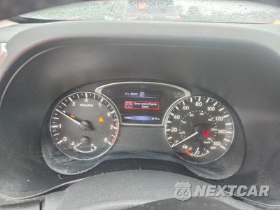 Zdjęcie 9 z 14 samochodu: 2017 NISSAN PATHFINDER SV VIN:5N1DR2MM7HC623184 - miniatura