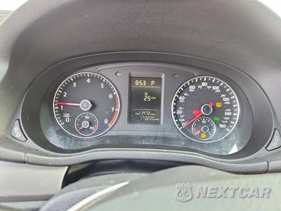 Zdjęcie 9 z 12 samochodu: 2014 VOLKSWAGEN PASSAT S VIN:1VWAT7A30EC043785 - miniatura