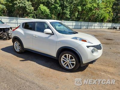 Czwarte zdjęcie samochodu z boku: 2014 NISSAN JUKE SV VIN:JN8AF5MR7ET360191 - miniatura