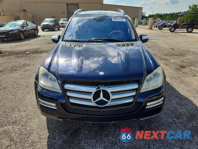 Piąte zdjęcie samochodu w środku: 2010 MERCEDES-BENZ GL 550 4MATIC VIN:4JGBF8GE5AA614671 - miniatura