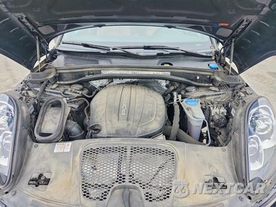 Zdjęcie 12 z 13 samochodu: 2018 PORSCHE MACAN VIN:WP1AA2A53JLB07355 - miniatura