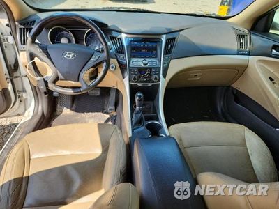 Zdjęcie 8 z 12 samochodu: 2013 HYUNDAI SONATA LIMITED VIN:5NPEC4AC5DH603029 - miniatura