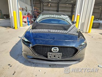 Piąte zdjęcie samochodu w środku: 2020 MAZDA 3 PREFERRED VIN:JM1BPBMM9L1162088 - miniatura
