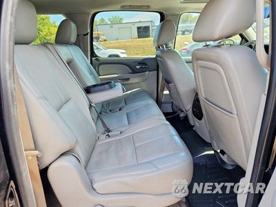 Zdjęcie 10 z 12 samochodu: 2013 GMC YUKON XL K1500 SLT VIN:1GKS2KE79DR343593 - miniatura