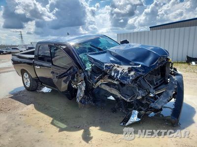 Czwarte zdjęcie samochodu z boku: 2017 RAM 1500 SLT VIN:1C6RR7LT1HS539603 - miniatura