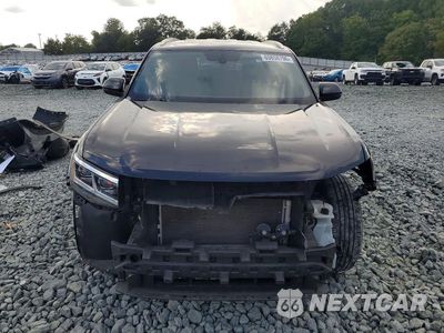 Piąte zdjęcie samochodu w środku: 2023 VOLKSWAGEN ATLAS CROSS SPORT SE VIN:1V2DC2CAXPC209424 - miniatura