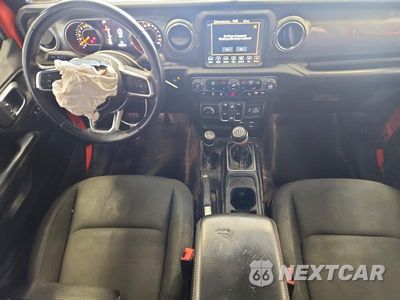 Zdjęcie 8 z 13 samochodu: 2018 JEEP WRANGLER UNLIMITED SAHARA VIN:1C4HJXEG4JW285346 - miniatura