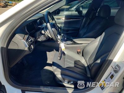 Zdjęcie 7 z 12 samochodu: 2019 BMW 530E VIN:WBAJA9C56KB388465 - miniatura