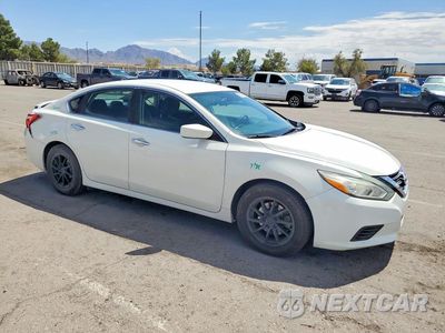 Czwarte zdjęcie samochodu z boku: 2016 NISSAN ALTIMA 2.5 S VIN:1N4AL3AP4GC217316 - miniatura