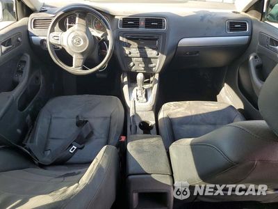 Zdjęcie 8 z 12 samochodu: 2013 VOLKSWAGEN JETTA SE VIN:3VWDP7AJ2DM281361 - miniatura
