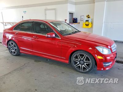 Czwarte zdjęcie samochodu z boku: 2013 MERCEDES-BENZ C 250 VIN:WDDGF4HB6DR284283 - miniatura