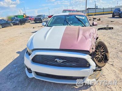 Piąte zdjęcie samochodu w środku: 2016 FORD MUSTANG VIN:1FA6P8AMXG5273455 - miniatura