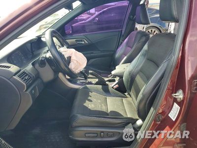 Zdjęcie 7 z 12 samochodu: 2016 HONDA ACCORD SPORT VIN:1HGCR2F53GA070728 - miniatura