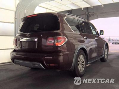Czwarte zdjęcie samochodu z boku: 2017 NISSAN ARMADA SV VIN:JN8AY2NC6H9504544 - miniatura
