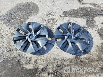 Zdjęcie 12 z 13 samochodu: 2024 TESLA MODEL Y VIN:7SAYGDED1RA313347 - miniatura